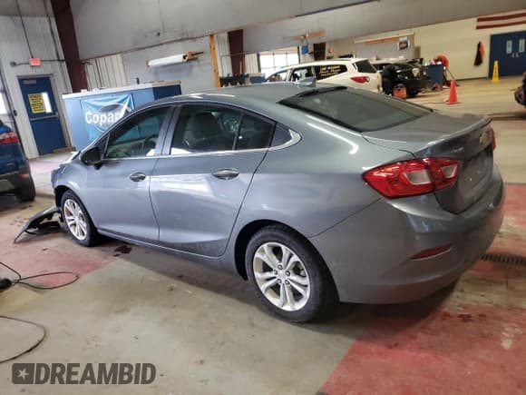 ✅ 2019 Chevrolet Cruze LT • VIN: 1G1BE5SM6K7133095 • Лот: 39831203. Опубликован ранее на Copart с пробегом 43 960 миль. Бесплатный доступ к архиву аукционных продаж из США и подробный отчёт об истории автомобиля на DreamBid. Изображение 2.