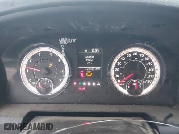 2016 Ram 1500 Tradesman z VIN 3C6JR6DT8GG257406, wystawiony jako IAAI lot #43430639 z przebiegiem 88 663 mil mil oraz . Historia ofert i sprzedaży dostępna na DreamBid. Obrazek 7.