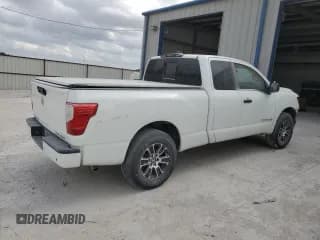 ✅ 2022 Nissan Titan SV • VIN: 1N6AA1CD8NN107973 • Lot: 77365774. Wystawiony na Copart z przebiegiem 45 620 mil. Bezpłatny archiwum sprzedaży aukcyjnych z USA i szczegółowy raport historii pojazdu na DreamBid. Zdjęcie 3.