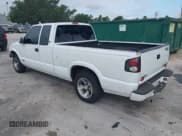 ✅ 2001 Chevrolet S-10 • VIN: 1GCCS195718116889 • Лот: 42425896. Опубликован ранее на IAAI с пробегом 183 917 миль. Бесплатный доступ к архиву аукционных продаж из США и подробный отчёт об истории автомобиля на DreamBid. Изображение 3.