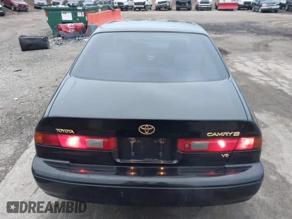 ✅ 1997 Toyota Camry LE • VIN: 4T1BF22K4VU025321 • Lot: 43786085. Wystawiony na IAAI z przebiegiem 237 839 mil. Bezpłatny archiwum sprzedaży aukcyjnych z USA i szczegółowy raport historii pojazdu na DreamBid. Zdjęcie 14.