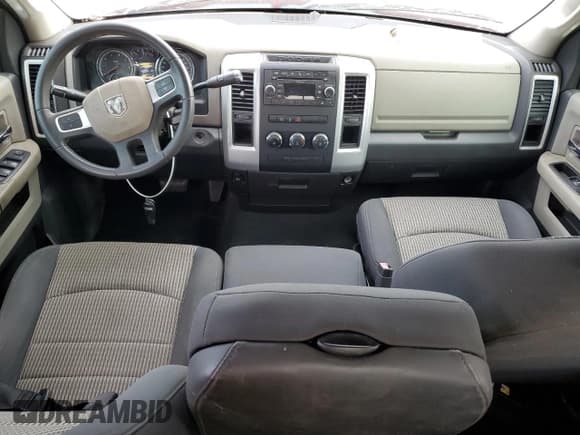 ✅ 2011 Ram 1500 ST • VIN: 1D7RB1GP5BS567506 • Lot: 92035135. Wystawiony na Copart z przebiegiem Nie podano. Bezpłatny archiwum sprzedaży aukcyjnych z USA i szczegółowy raport historii pojazdu na DreamBid. Zdjęcie 8.