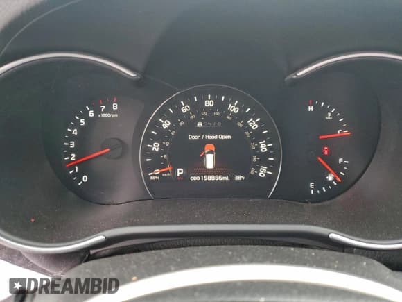 ✅ 2014 Kia Sorento SX Limited • VIN: 5XYKW4A72EG470901 • Lot: 96923285. Listed on Copart with 158,866 mi. Free auction sales archive from the USA and detailed vehicle history report at DreamBid. Image 9.