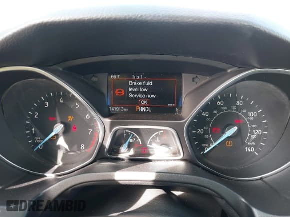 ✅ 2015 Ford Focus SE • VIN: 1FADP3F20FL343430 • Lot: 43663731. Wystawiony na IAAI z przebiegiem 141 913 mil. Bezpłatny archiwum sprzedaży aukcyjnych z USA i szczegółowy raport historii pojazdu na DreamBid. Zdjęcie 7.