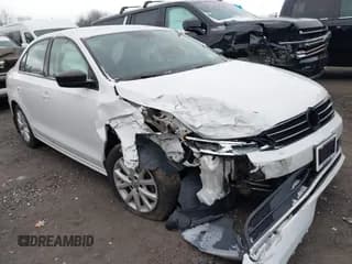 ✅ 2015 Volkswagen Jetta SE • VIN: 3VWD17AJ3FM298805 • Lot: 43700047. Listed on IAAI with 131,342 mi. Free auction sales archive from the USA and detailed vehicle history report at DreamBid. Image 1.