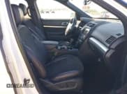 ✅ 2019 Ford Explorer XLT • VIN: 1FM5K7D8XKGA04281 • Lot: 43438902. Wystawiony na IAAI z przebiegiem 88 054 mil. Bezpłatny archiwum sprzedaży aukcyjnych z USA i szczegółowy raport historii pojazdu na DreamBid. Zdjęcie 5.