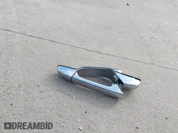 ✅ 2011 GMC Sierra 1500 SLE • VIN: 3GTP1VE0XBG306560 • Lot: 41496403. Listed on IAAI with 213,831 mi. Free auction sales archive from the USA and detailed vehicle history report at DreamBid. Image 12.