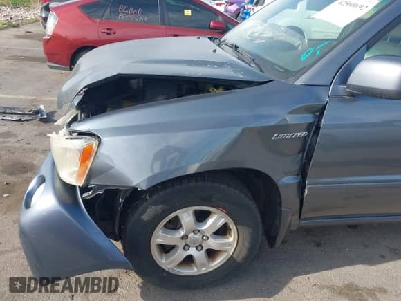 2001 Toyota Highlander с VIN JTEGF21A310018019, выставлен на аукционе IAAI как лот 42560692 с пробегом 329 313 миль миль и . История ставок и продаж доступна на DreamBid. Изображение 6.