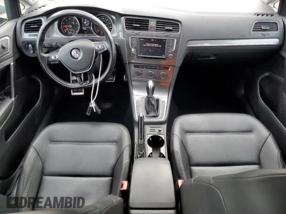 ✅ 2017 Volkswagen Golf S • VIN: 3VWH17AU5HM510697 • Lot: 86686995. Listed on Copart with 118,511 mi. Free auction sales archive from the USA and detailed vehicle history report at DreamBid. Image 8.