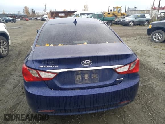 ✅ 2011 Hyundai Sonata SE • VIN: 5NPEC4AC5BH020540 • Lot: 72020374. Listed on Copart with 130,575 mi. Free auction sales archive from the USA and detailed vehicle history report at DreamBid. Image 6.