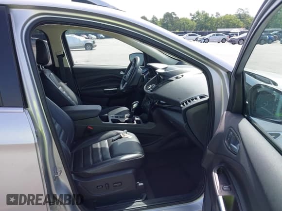 ✅ 2019 Ford Escape Titanium • VIN: 1FMCU0J99KUA87399 • Лот: 42247029. Опубликован ранее на IAAI с пробегом 44 567 миль. Бесплатный доступ к архиву аукционных продаж из США и подробный отчёт об истории автомобиля на DreamBid. Изображение 5.