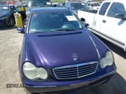 ✅ 2001 Mercedes-Benz C 320 • VIN: WDBRF64J91F017954 • Lot: 42923896. Wystawiony na IAAI z przebiegiem 136 839 mil. Bezpłatny archiwum sprzedaży aukcyjnych z USA i szczegółowy raport historii pojazdu na DreamBid. Zdjęcie 6.