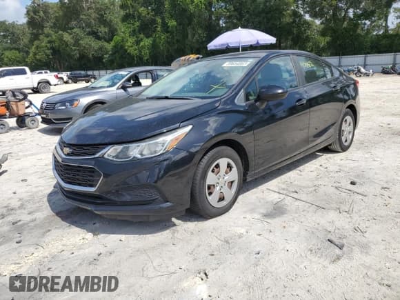 ✅ 2017 Chevrolet Cruze LS • VIN: 1G1BC5SM2H7109343 • Lot: 59654863. Listed on Copart with 97,882 mi. Free auction sales archive from the USA and detailed vehicle history report at DreamBid. Image 1.