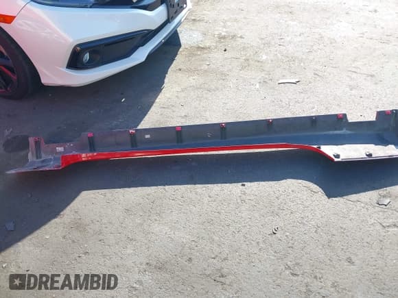 ✅ 2011 Hyundai Genesis Coupe Track • VIN: KMHHU6KH1BU063418 • Lot: 42808741. Wystawiony na IAAI z przebiegiem 141 281 mil. Bezpłatny archiwum sprzedaży aukcyjnych z USA i szczegółowy raport historii pojazdu na DreamBid. Zdjęcie 12.