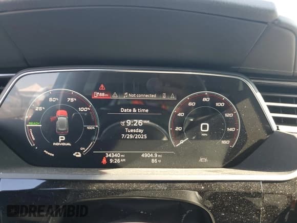 ✅ 2019 Audi e-tron Premium Plus • VIN: WA1LAAGE0KB013687 • Лот: 66518115. Опубликован ранее на Copart с пробегом 34 340 миль. Бесплатный доступ к архиву аукционных продаж из США и подробный отчёт об истории автомобиля на DreamBid. Изображение 9.