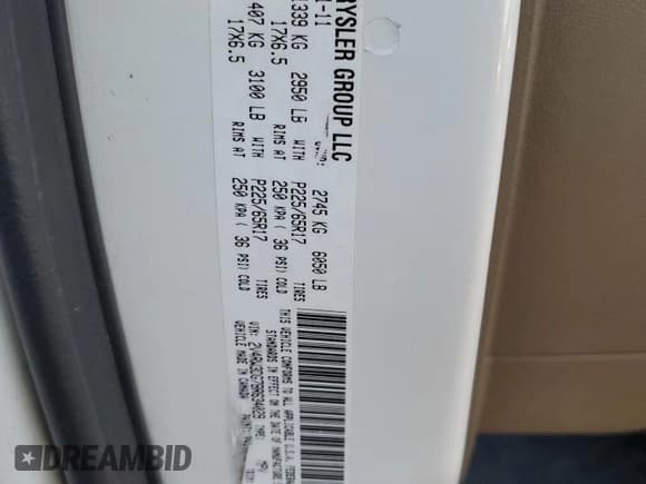 ✅ 2011 Volkswagen Routan SE • VIN: 2V4RW3DG7BR634029 • Lot: 93039215. Listed on Copart with 103,311 mi. Free auction sales archive from the USA and detailed vehicle history report at DreamBid. Image 13.