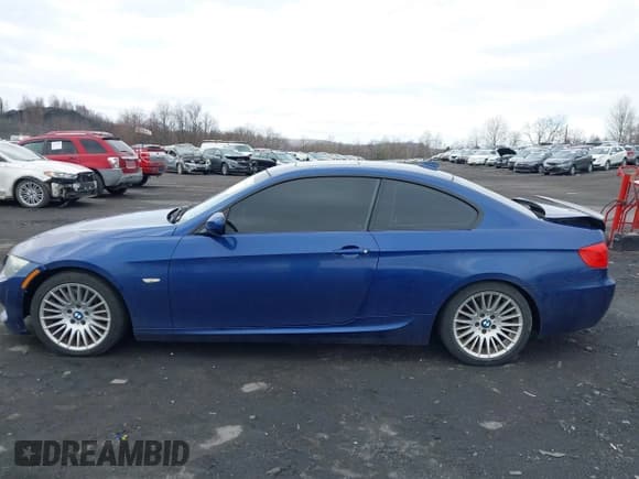 ✅ 2011 BMW 3 Series 335i • VIN: WBAKG7C59BE262848 • Лот: 41913612. Опубликован ранее на IAAI с пробегом 119 894 миль. Бесплатный доступ к архиву аукционных продаж из США и подробный отчёт об истории автомобиля на DreamBid. Изображение 14.