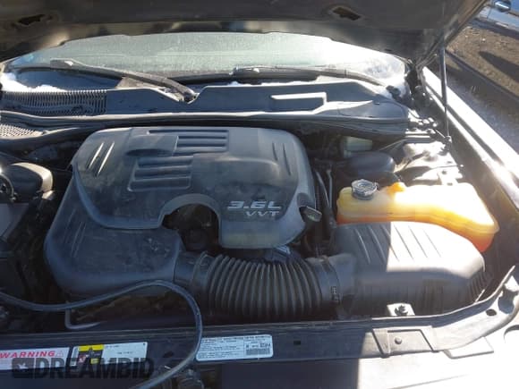 ✅ 2013 Dodge Challenger Rallye Redline • VIN: 2C3CDYAG9DH728935 • Lot: 41631590. Wystawiony na IAAI z przebiegiem 152 697 mil. Bezpłatny archiwum sprzedaży aukcyjnych z USA i szczegółowy raport historii pojazdu na DreamBid. Zdjęcie 10.