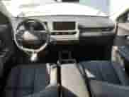 2022 Hyundai Ioniq 5 SEL z VIN KM8KNDAF2NU054853, wystawiony jako Copart lot #44260883 z przebiegiem 16 452 mil mil oraz . Historia ofert i sprzedaży dostępna na DreamBid. Obrazek 8.