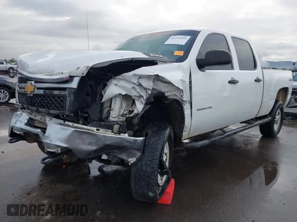 ✅ 2013 Chevrolet Silverado 2500HD Work Truck • VIN: 1GC1KVCG6DF216930 • Лот: 43751035. Опубликован ранее на IAAI с пробегом 325 976 миль. Бесплатный доступ к архиву аукционных продаж из США и подробный отчёт об истории автомобиля на DreamBid. Изображение 6.