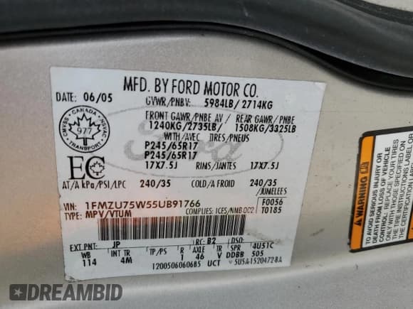 ✅ 2005 Ford Explorer Limited • VIN: 1FMZU75W55UB91766 • Lot: 46377805. Wystawiony na Copart z przebiegiem Nie podano. Bezpłatny archiwum sprzedaży aukcyjnych z USA i szczegółowy raport historii pojazdu na DreamBid. Zdjęcie 14.