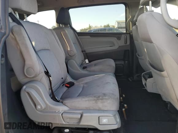 ✅ 2019 Honda Odyssey EX • VIN: 5FNRL6H56KB023837 • Lot: 82291305. Listed on Copart with 134,386 mi. Free auction sales archive from the USA and detailed vehicle history report at DreamBid. Image 11.