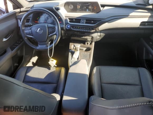 ✅ 2019 Lexus UX 250h • VIN: JTHU9JBH5K2001599 • Lot: 82583055. Listed on Copart with 38,412 mi. Free auction sales archive from the USA and detailed vehicle history report at DreamBid. Image 8.
