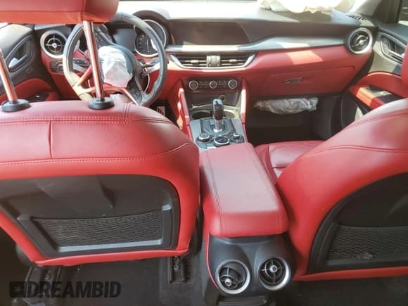 ✅ 2019 Alfa Romeo Stelvio • VIN: ZASPAKANXK7C70355 • Lot: 51638715. Listed on Copart with Not provided. Free auction sales archive from the USA and detailed vehicle history report at DreamBid. Image 8.