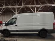 ✅ 2015 Ford Transit Cargo • VIN: 1FTNR2CM5FKA76350 • Lot: 43884228. Wystawiony na IAAI z przebiegiem 78 704 mil. Bezpłatny archiwum sprzedaży aukcyjnych z USA i szczegółowy raport historii pojazdu na DreamBid. Zdjęcie 14.
