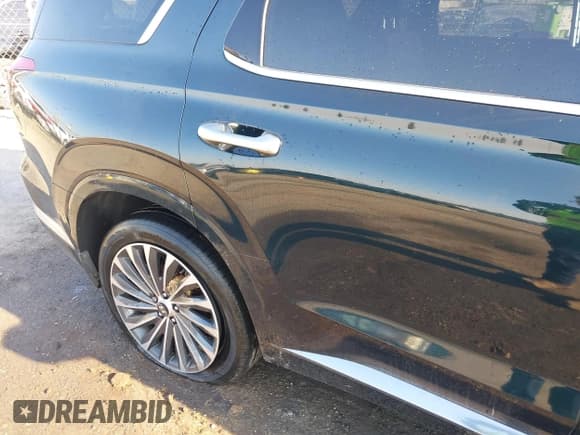 ✅ 2023 Hyundai Palisade Calligraphy • VIN: KM8R74GE2PU581687 • Лот: 41447659. Опубликован ранее на IAAI с пробегом 23 605 миль. Бесплатный доступ к архиву аукционных продаж из США и подробный отчёт об истории автомобиля на DreamBid. Изображение 18.