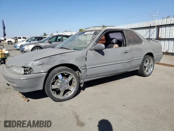 ✅ 1992 Honda Accord • VIN: 1HGCB7254NA015113 • Lot: 77223284. Wystawiony na Copart z przebiegiem 219 007 mil. Bezpłatny archiwum sprzedaży aukcyjnych z USA i szczegółowy raport historii pojazdu na DreamBid. Zdjęcie 1.