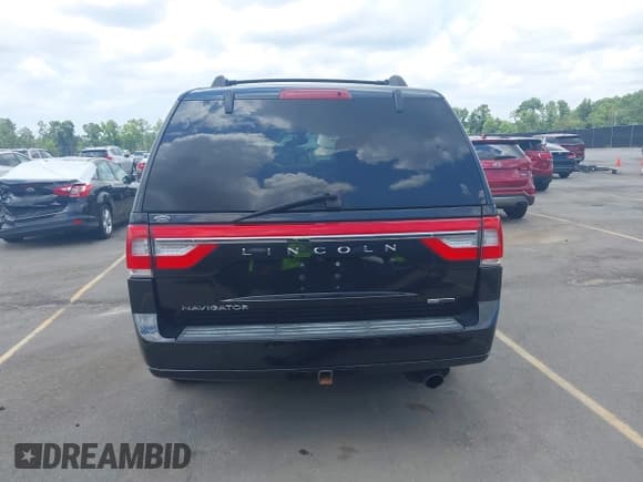 ✅ 2015 Lincoln Navigator • VIN: 5LMJJ2HT5FEJ04516 • Лот: 42625303. Опубликован ранее на IAAI с пробегом 136 765 миль. Бесплатный доступ к архиву аукционных продаж из США и подробный отчёт об истории автомобиля на DreamBid. Изображение 17.
