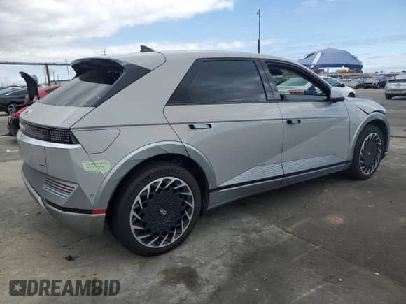 2023 Hyundai Ioniq 5 Limited z VIN KM8KRDAF4PU208812, wystawiony jako Copart lot #52348184 z przebiegiem 7 246 mil mil oraz Szkoda całkowita • Salvage title. Historia ofert i sprzedaży dostępna na DreamBid. Obrazek 3.