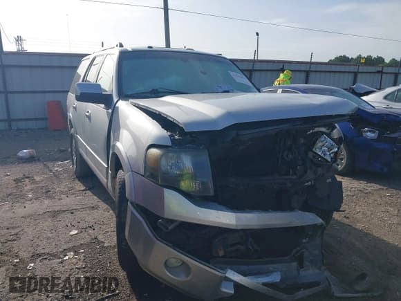 ✅ 2011 Ford Expedition Limited • VIN: 1FMJU1K53BEF20833 • Лот: 42763856. Опубликован ранее на IAAI с пробегом 195 860 миль. Бесплатный доступ к архиву аукционных продаж из США и подробный отчёт об истории автомобиля на DreamBid. Изображение 1.