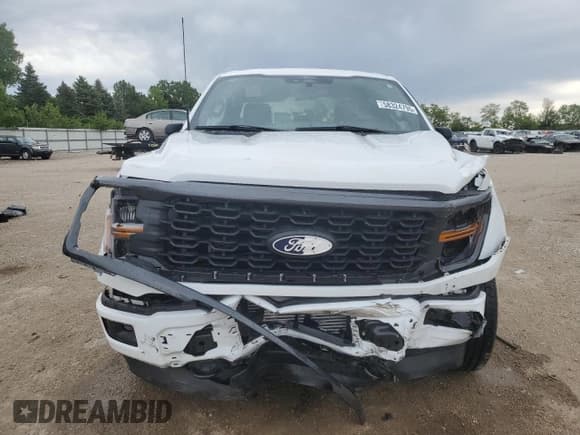 ✅ 2024 Ford F-150 • VIN: 1FTEX2LPXRKD92539 • Lot: 58324795. Wystawiony na Copart z przebiegiem 10 696 mil. Bezpłatny archiwum sprzedaży aukcyjnych z USA i szczegółowy raport historii pojazdu na DreamBid. Zdjęcie 5.