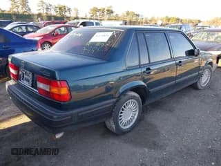 ✅ 1993 Volvo 900 GLS • VIN: YV1JS8833P3120728 • Lot: 41766825. Wystawiony na IAAI z przebiegiem 144 552 mil. Bezpłatny archiwum sprzedaży aukcyjnych z USA i szczegółowy raport historii pojazdu na DreamBid. Zdjęcie 4.