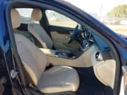 ✅ 2018 Mercedes-Benz C 300 • VIN: 55SWF4KB4JU248638 • Lot: 42972326. Wystawiony na IAAI z przebiegiem 96 485 mil. Bezpłatny archiwum sprzedaży aukcyjnych z USA i szczegółowy raport historii pojazdu na DreamBid. Zdjęcie 5.