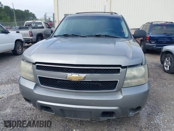 ✅ 2007 Chevrolet Suburban LT • VIN: 1GNFC16077R372737 • Лот: 41917140. Опубликован ранее на IAAI с пробегом 249 075 миль. Бесплатный доступ к архиву аукционных продаж из США и подробный отчёт об истории автомобиля на DreamBid. Изображение 6.