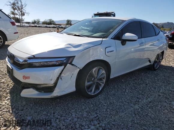 ✅ 2018 Honda Clarity • VIN: JHMZC5F1XJC011825 • Lot: 85427995. Wystawiony na Copart z przebiegiem 45 505 mil. Bezpłatny archiwum sprzedaży aukcyjnych z USA i szczegółowy raport historii pojazdu na DreamBid. Zdjęcie 1.