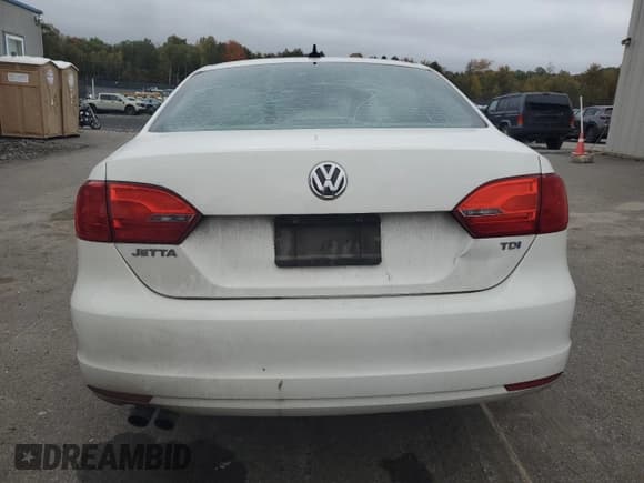 ✅ 2013 Volkswagen Jetta TDI w/Premium/Nav • VIN: 3VW3L7AJ7DM408872 • Lot: 82479495. Listed on Copart with 156,084 mi. Free auction sales archive from the USA and detailed vehicle history report at DreamBid. Image 6.