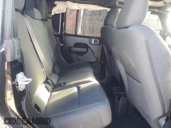 ✅ 2024 Jeep Gladiator Sport S • VIN: 1C6HJTAG6RL115721 • Лот: 43509515. Опубликован ранее на Copart с пробегом 32 111 миль. Бесплатный доступ к архиву аукционных продаж из США и подробный отчёт об истории автомобиля на DreamBid. Изображение 10.