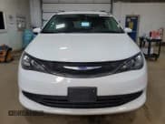 ✅ 2018 Chrysler Pacifica Touring • VIN: 2C4RC1DG2JR309486 • Lot: 91042345. Wystawiony na Copart z przebiegiem 50 823 mil. Bezpłatny archiwum sprzedaży aukcyjnych z USA i szczegółowy raport historii pojazdu na DreamBid. Zdjęcie 5.