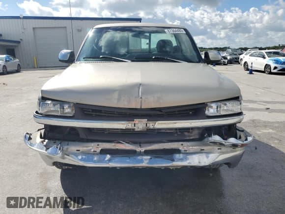 ✅ 2000 Chevrolet Silverado 1500 LS • VIN: 1GCEC14T6YE147753 • Лот: 87364485. Опубликован ранее на Copart с пробегом Не указан. Бесплатный доступ к архиву аукционных продаж из США и подробный отчёт об истории автомобиля на DreamBid. Изображение 5.