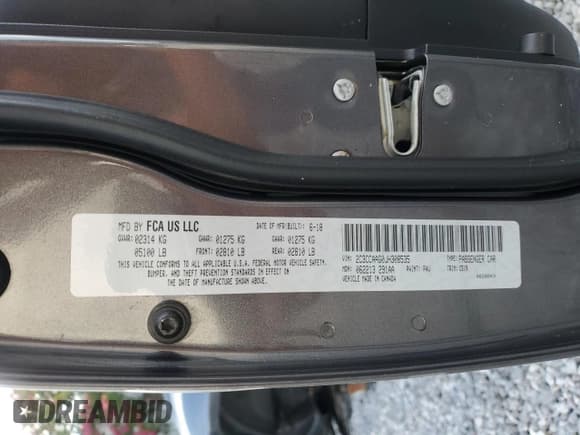 ✅ 2018 Chrysler 300 Touring L • VIN: 2C3CCAAG0JH308535 • Lot: 66120445. Wystawiony na Copart z przebiegiem 141 054 mil. Bezpłatny archiwum sprzedaży aukcyjnych z USA i szczegółowy raport historii pojazdu na DreamBid. Zdjęcie 12.