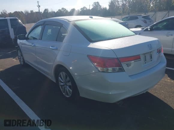 ✅ 2012 Honda Accord EX-L • VIN: 1HGCP3F82CA038918 • Lot: 43687187. Wystawiony na IAAI z przebiegiem 227 716 mil. Bezpłatny archiwum sprzedaży aukcyjnych z USA i szczegółowy raport historii pojazdu na DreamBid. Zdjęcie 3.