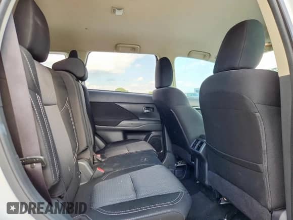 2020 Mitsubishi Outlander ES с VIN JA4AD2A34LZ003801, выставлен на аукционе Copart как лот 71424695 с пробегом 39 334 миль миль и Списание • Salvage title. История ставок и продаж доступна на DreamBid. Изображение 11.