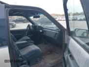 ✅ 1994 Chevrolet Suburban • VIN: 1GNEC16K5RJ305763 • Lot: 43618114. Listed on IAAI with 317,235 mi. Free auction sales archive from the USA and detailed vehicle history report at DreamBid. Image 5.