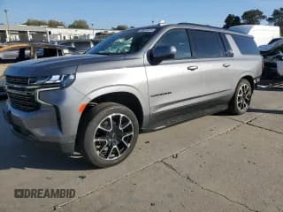 ✅ 2021 Chevrolet Suburban RST • VIN: 1GNSKEKDXMR332195 • Lot: 89826975. Listed on Copart with 29,026 mi. Free auction sales archive from the USA and detailed vehicle history report at DreamBid. Image 1.