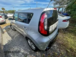 ✅ 2016 Kia Soul + • VIN: KNDJP3A56G7842189 • Лот: 94383395. Опубликован ранее на Copart с пробегом 170 998 миль. Бесплатный доступ к архиву аукционных продаж из США и подробный отчёт об истории автомобиля на DreamBid. Изображение 3.