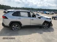 ✅ 2022 Toyota RAV4 Hybrid XLE • VIN: 4T3RWRFVXNU061095 • Lot: 69345585. Wystawiony na Copart z przebiegiem Nie podano. Bezpłatny archiwum sprzedaży aukcyjnych z USA i szczegółowy raport historii pojazdu na DreamBid. Zdjęcie 3.